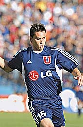 2002_Mauricio_Pinilla.jpg