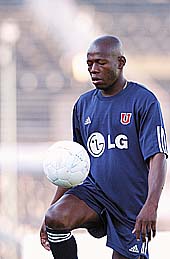 2003_Faustino_Asprilla.jpg